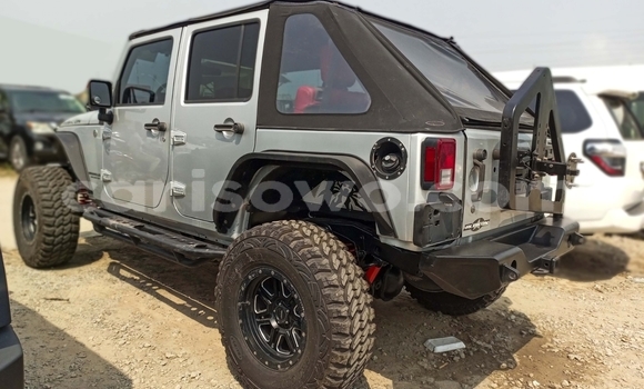Acheter Occasion Voiture Jeep Wrangler Gris à Cotonou, Benin Acheter Occasion Voiture Jeep Wrangler Gris à Cotonou, Benin