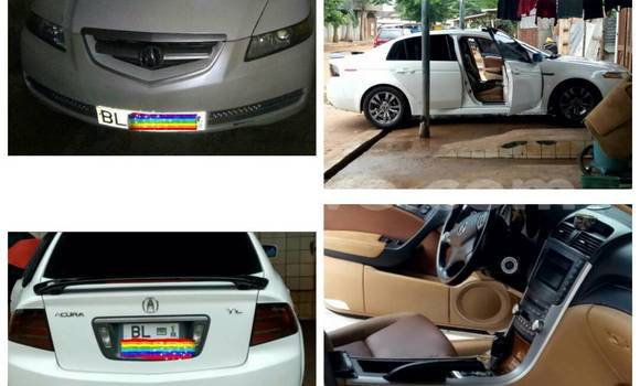 Sayi Sabo Acura TL White Mota in Cotonou a Benin