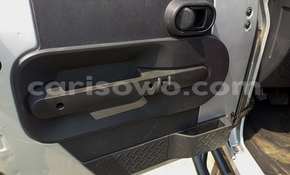 Acheter Occasion Voiture Jeep Wrangler Gris à Cotonou, Benin Acheter Occasion Voiture Jeep Wrangler Gris à Cotonou, Benin