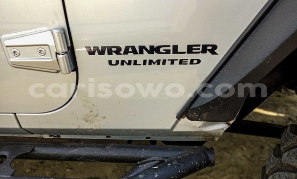 Acheter Occasion Voiture Jeep Wrangler Gris à Cotonou, Benin Acheter Occasion Voiture Jeep Wrangler Gris à Cotonou, Benin