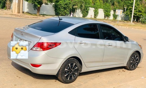 Buy Used Hyundai Accent White Car in Cotonou in Benign