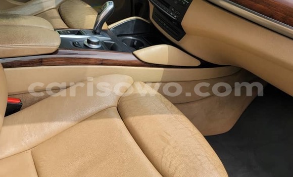 Ra Àlòkù BMW X6 funfun Ọkọ̀ in Cotonou ni Benin Ra Àlòkù BMW X6 funfun Ọkọ̀ in Cotonou ni Benin