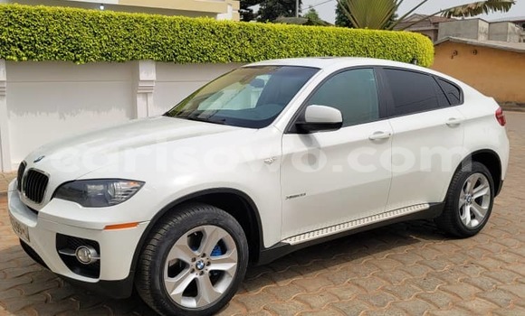 Ra Àlòkù BMW X6 funfun Ọkọ̀ in Cotonou ni Benin Ra Àlòkù BMW X6 funfun Ọkọ̀ in Cotonou ni Benin