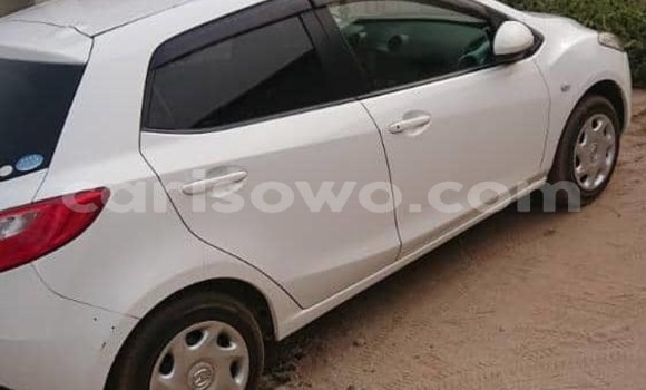 Ra Àlòkù Mazda Demio funfun Ọkọ̀ in Cotonou ni Benin Ra Àlòkù Mazda Demio funfun Ọkọ̀ in Cotonou ni Benin