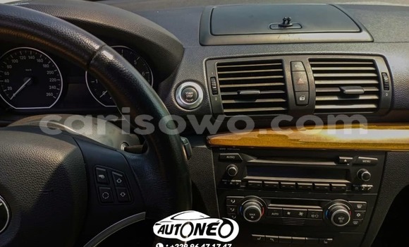 Sayi Na hannu BMW 1-Series Azurfa Mota in Cotonou a Benin Sayi Na hannu BMW 1-Series Azurfa Mota in Cotonou a Benin