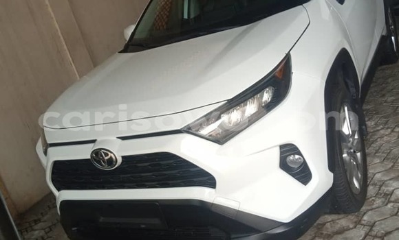 Acheter Import Voiture Toyota Tundra Noir à Cotonou, Benin Acheter Import Voiture Toyota Tundra Noir à Cotonou, Benin