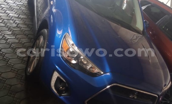 Acheter Import Voiture Toyota Tundra Noir à Cotonou, Benin Acheter Import Voiture Toyota Tundra Noir à Cotonou, Benin