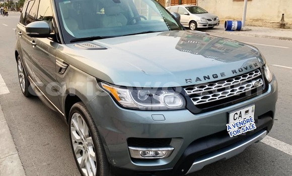 Sayi Na hannu Range Rover Range Rover Green Mota in Cotonou a Benin