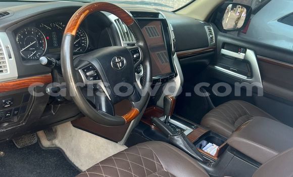 Acheter Occasion Voiture Toyota Land Cruiser Blanc à Cotonou, Benin Acheter Occasion Voiture Toyota Land Cruiser Blanc à Cotonou, Benin