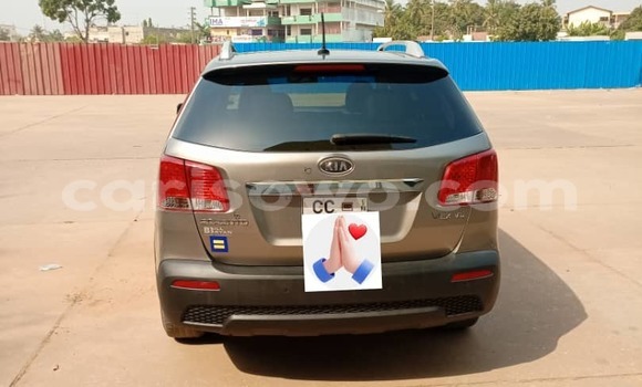 Acheter Occasion Voiture Kia Sorento Beige à Cotonou, Benin Acheter Occasion Voiture Kia Sorento Beige à Cotonou, Benin