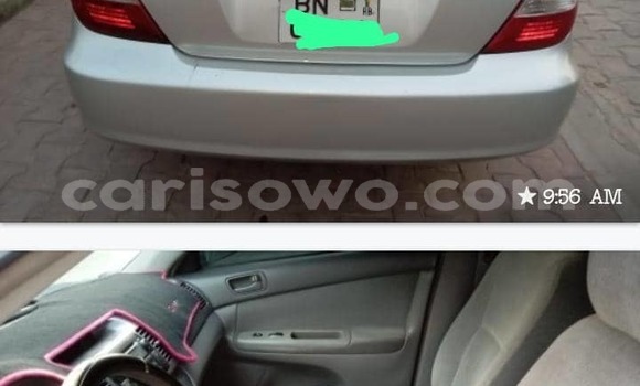 Ra Àlòkù Toyota Camry Silver Ọkọ̀ in Cotonou ni Benin Ra Àlòkù Toyota Camry Silver Ọkọ̀ in Cotonou ni Benin
