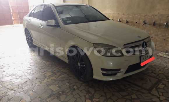 Acheter Occasion Voiture Mercedes-Benz C–Class Blanc à Abomey Calavi, Benin Acheter Occasion Voiture Mercedes-Benz C–Class Blanc à Abomey Calavi, Benin