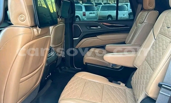 Acheter Import Voiture Cadillac Escalade Blanc à Cotonou, Benin Acheter Import Voiture Cadillac Escalade Blanc à Cotonou, Benin
