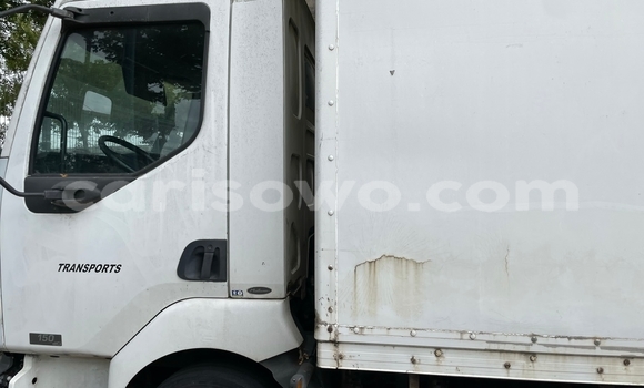 Acheter Occasion Voiture Renault 21 Blanc à Cotonou, Benin Acheter Occasion Voiture Renault 21 Blanc à Cotonou, Benin