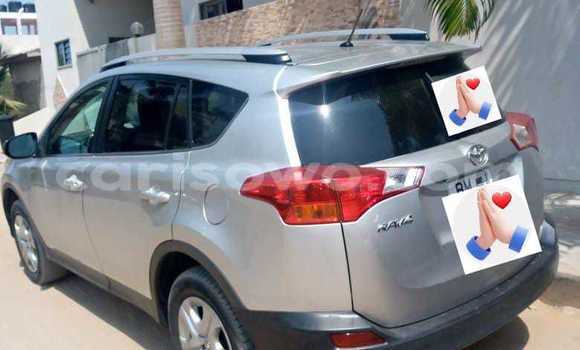Acheter Occasion Voiture Toyota RAV4 Gris à Cové, Benin Acheter Occasion Voiture Toyota RAV4 Gris à Cové, Benin