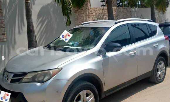 Acheter Occasion Voiture Toyota RAV4 Gris à Cové, Benin Acheter Occasion Voiture Toyota RAV4 Gris à Cové, Benin