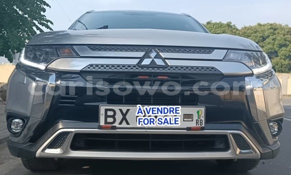 Buy Used Mitsubishi Outlander Silver Car in Abomey Calavi in Benign
