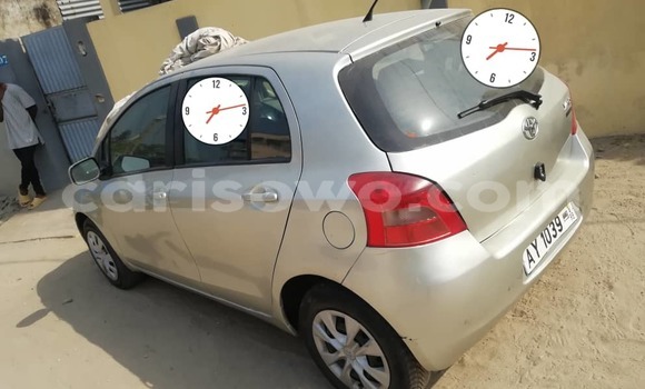 Buy Used Toyota Yaris Silver Car in Cotonou in Benign