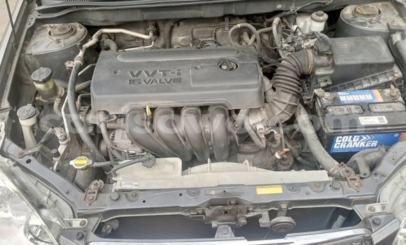 Sayi Na hannu Toyota Corolla Azurfa Mota in Cotonou a Benin Sayi Na hannu Toyota Corolla Azurfa Mota in Cotonou a Benin