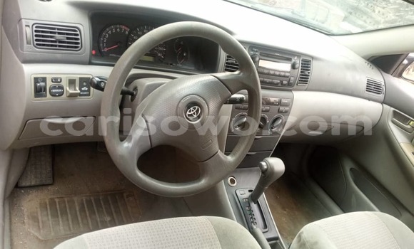 Sayi Na hannu Toyota Corolla Azurfa Mota in Cotonou a Benin Sayi Na hannu Toyota Corolla Azurfa Mota in Cotonou a Benin