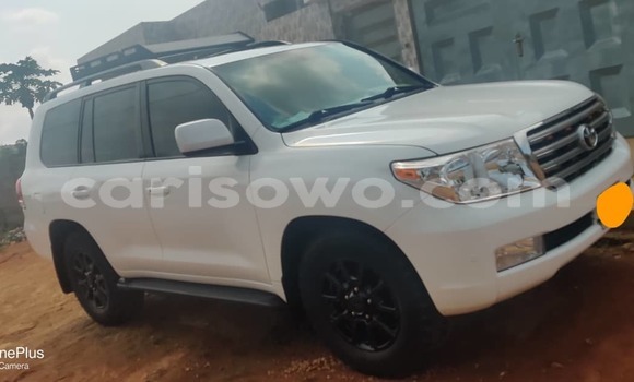 Sayi Na hannu Toyota Land Cruiser Prado White Mota in Bohicon a Benin