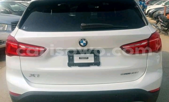 Sayi Na hannu BMW X1 White Mota in Cotonou a Benin Sayi Na hannu BMW X1 White Mota in Cotonou a Benin
