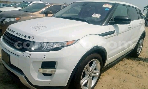 Acheter Occasion Voiture Range Rover Evoque Blanc à Cotonou, Benin Acheter Occasion Voiture Range Rover Evoque Blanc à Cotonou, Benin