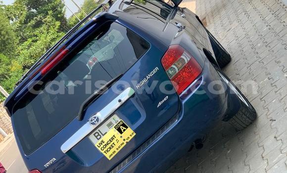 Sayi Na hannu Toyota Highlander Blue Mota in Cotonou a Benin