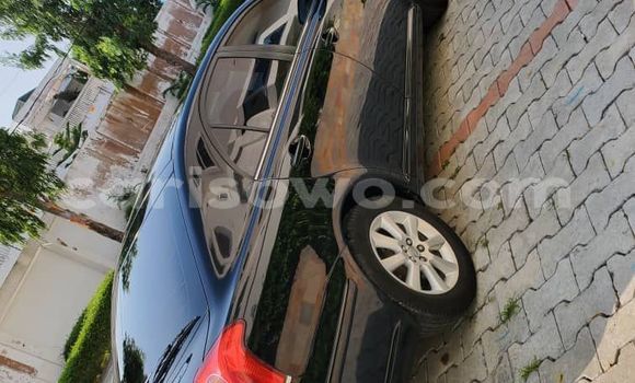 Ra Àlòkù Toyota Avensis Blue Ọkọ̀ in Cotonou ni Benin Ra Àlòkù Toyota Avensis Blue Ọkọ̀ in Cotonou ni Benin