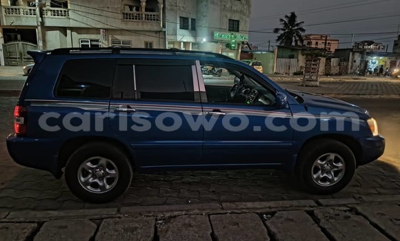 Sayi Na hannu Toyota Highlander Blue Mota in Cotonou a Benin