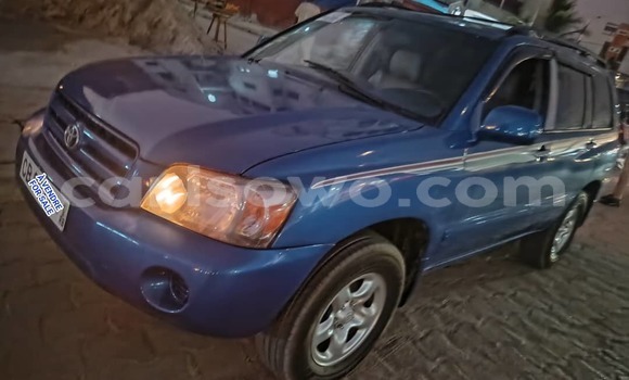 Acheter Occasion Voiture Toyota Highlander Bleu à Cotonou, Benin Acheter Occasion Voiture Toyota Highlander Bleu à Cotonou, Benin