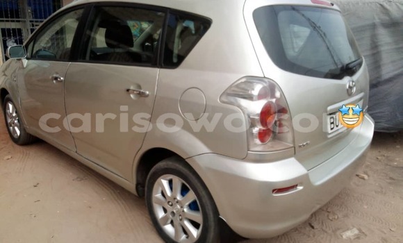 Acheter Occasion Voiture Toyota Corolla Verso Gris à Cotonou, Benin Acheter Occasion Voiture Toyota Corolla Verso Gris à Cotonou, Benin