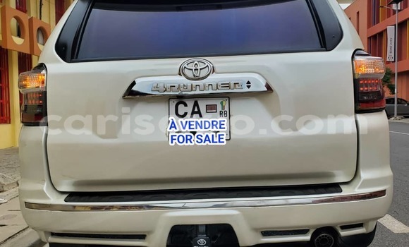 Sayi Na hannu Toyota 4Runner White Mota in Cotonou a Benin Sayi Na hannu Toyota 4Runner White Mota in Cotonou a Benin