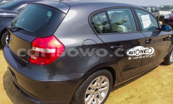 Acheter Occasion Voiture BMW 1-Series Gris à Cotonou, Benin Acheter Occasion Voiture BMW 1-Series Gris à Cotonou, Benin