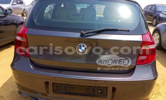 Acheter Occasion Voiture BMW 1-Series Gris à Cotonou, Benin Acheter Occasion Voiture BMW 1-Series Gris à Cotonou, Benin