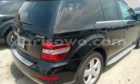 Sayi Na hannu Mercedes-Benz ML–Class Black Mota in Cotonou a Benin Sayi Na hannu Mercedes-Benz ML–Class Black Mota in Cotonou a Benin