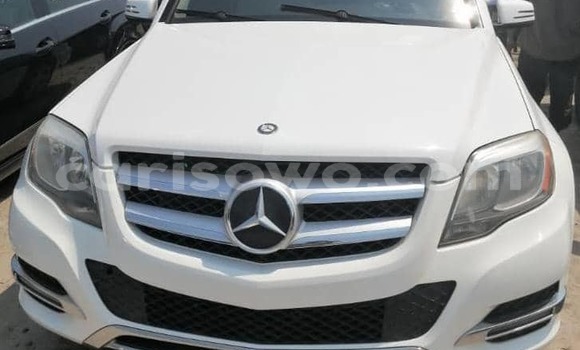 Sayi Na hannu Mercedes-Benz GLK–Class White Mota in Cotonou a Benin