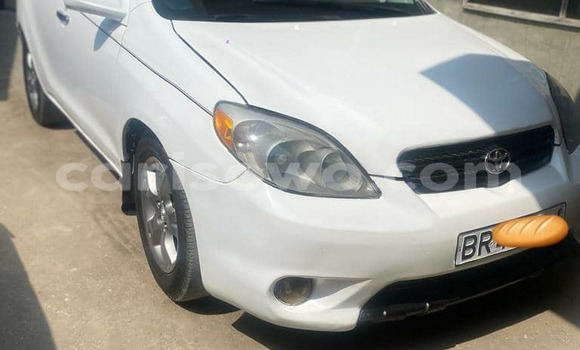 Acheter Occasion Voiture Toyota Matrix Blanc à Cotonou, Benin Acheter Occasion Voiture Toyota Matrix Blanc à Cotonou, Benin