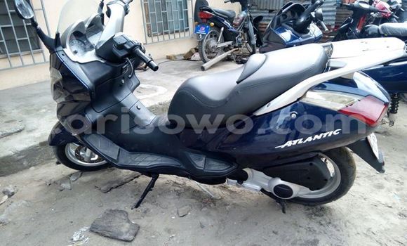 Acheter Occasion Moto Aprilia Atlantic Bleu à Cotonou au Benin Acheter Occasion Moto Aprilia Atlantic Bleu à Cotonou au Benin