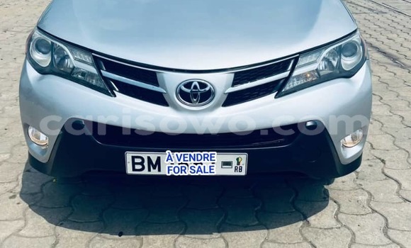 Ra Àlòkù Toyota RAV4 Silver Ọkọ̀ in Abomey Calavi ni Benin Ra Àlòkù Toyota RAV4 Silver Ọkọ̀ in Abomey Calavi ni Benin