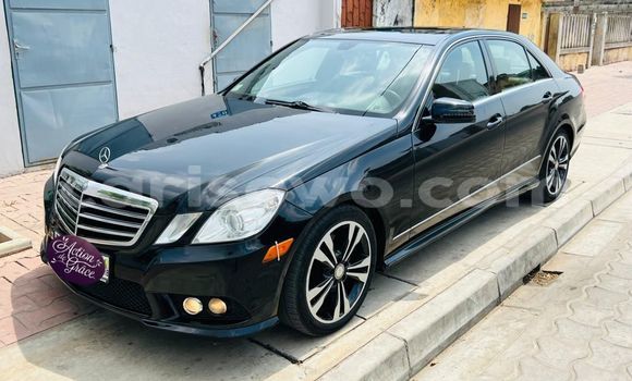 Ra Àlòkù Mercedes-Benz E-Classe Black Ọkọ̀ in Cotonou ni Benin Ra Àlòkù Mercedes-Benz E-Classe Black Ọkọ̀ in Cotonou ni Benin