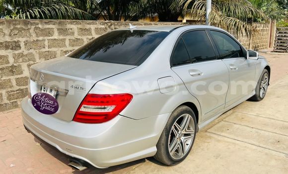 Acheter Occasion Voiture Mercedes-Benz C-Classe Blanc à Cotonou, Benin Acheter Occasion Voiture Mercedes-Benz C-Classe Blanc à Cotonou, Benin