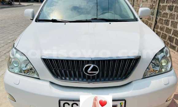 Acheter Occasion Voiture Lexus RX 300 Blanc à Cotonou, Benin