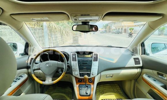 Sayi Na hannu Lexus RX 300 White Mota in Cotonou a Benin Sayi Na hannu Lexus RX 300 White Mota in Cotonou a Benin