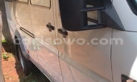 Acheter Occasion Utilitaire Mercedes‒Benz Sprinter Blanc à Cotonou, Benin Acheter Occasion Utilitaire Mercedes‒Benz Sprinter Blanc à Cotonou, Benin