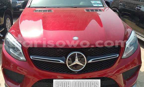 Sayi Na hannu Mercedes-Benz GLE Red Mota in Cotonou a Benin