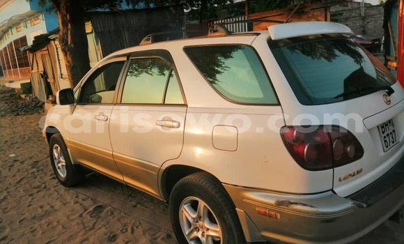 Ra Àlòkù Lexus RX 300 Alagara Ọkọ̀ in Cotonou ni Benin Ra Àlòkù Lexus RX 300 Alagara Ọkọ̀ in Cotonou ni Benin