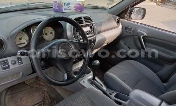 Ra Àlòkù Toyota RAV4 Silver Ọkọ̀ in Cotonou ni Benin Ra Àlòkù Toyota RAV4 Silver Ọkọ̀ in Cotonou ni Benin