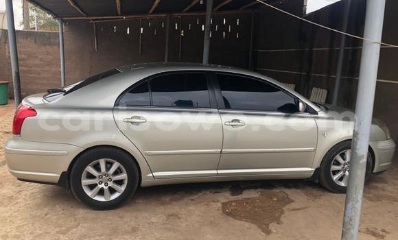 Ra Àlòkù Toyota Avensis Silver Ọkọ̀ in Cotonou ni Benin Ra Àlòkù Toyota Avensis Silver Ọkọ̀ in Cotonou ni Benin