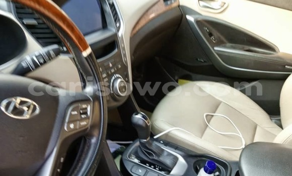 Sayi Na hannu Hyundai Santa Fe Brown Mota in Cotonou a Benin Sayi Na hannu Hyundai Santa Fe Brown Mota in Cotonou a Benin